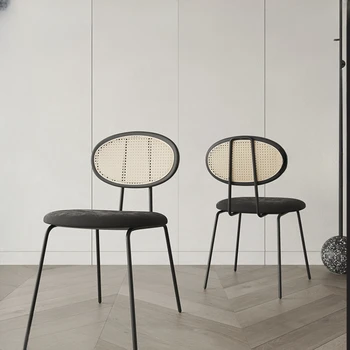 Prancūzijos šviesą valgomasis stalas ir kėdės, smulkūs namų ūkio dydis, minimalistinio stiliaus, minimalistinio atgal kėdė, viduramžių namų